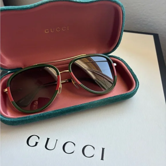 Gucci | Accessories | Gucci Aviator Sunglasses Mint  display picture 2